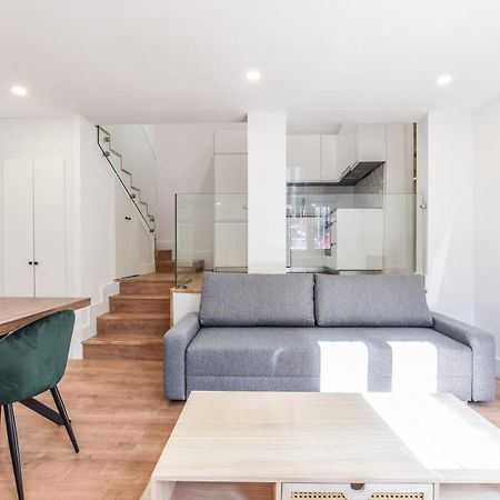 Apartamentos Reformados En Metro Pacifico Alquiler Temporal Madrid Eksteriør billede
