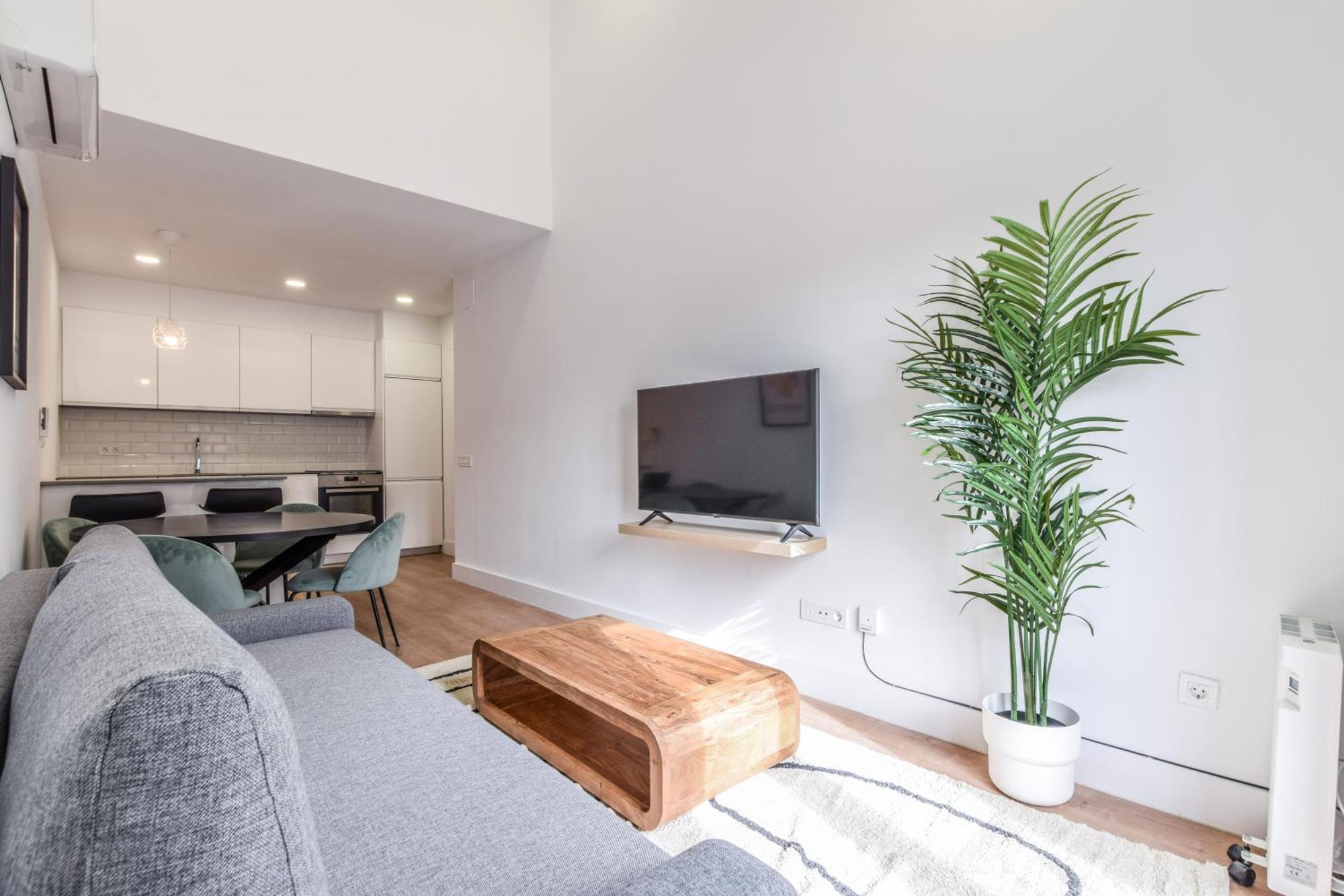 Apartamentos Reformados En Metro Pacifico Alquiler Temporal Madrid Eksteriør billede
